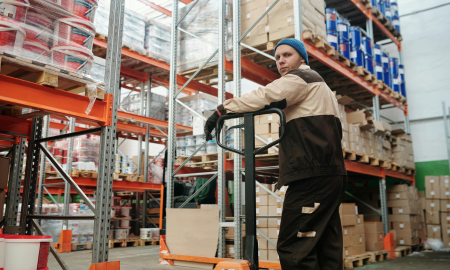 How SMEs Can Reduce Shipping Costs In 2026